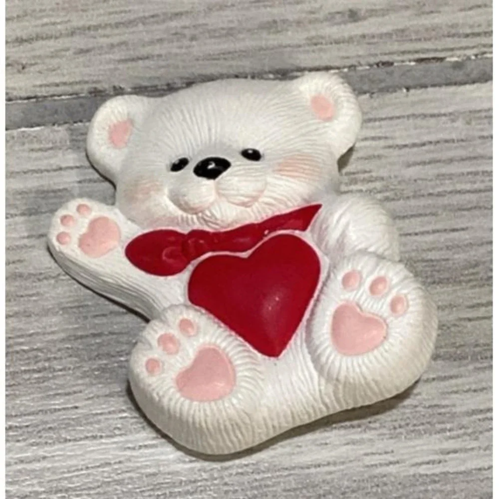 Goldtone Pin Textured Valentine Teddy‎ Bear w/ Heart Vintage